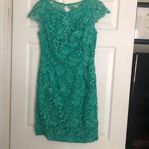 Vince Camuto Lace Green Dress. Size 8.